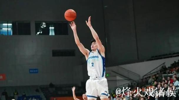 CBA-米奇双双表现抢眼 阿不都14+10 青岛男篮击败新疆