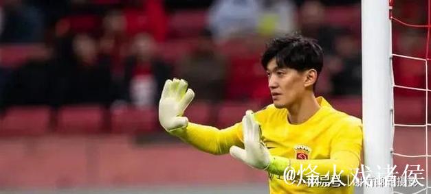 亚冠-颜骏凌点球失守 上海海港0-4惨败神户胜利船