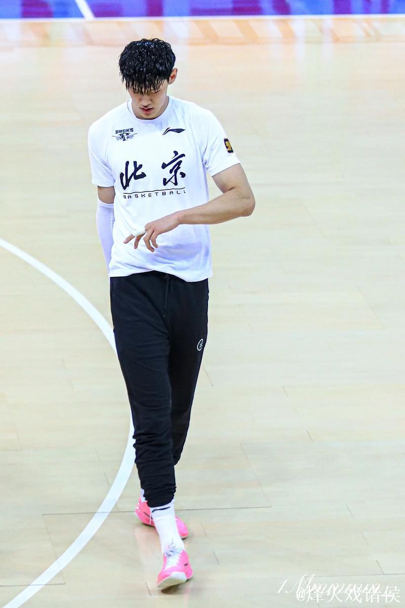 CBA官方:曾凡博正式完成北京首钢注册 CBA官方:曾凡博正式完成北京首钢注册